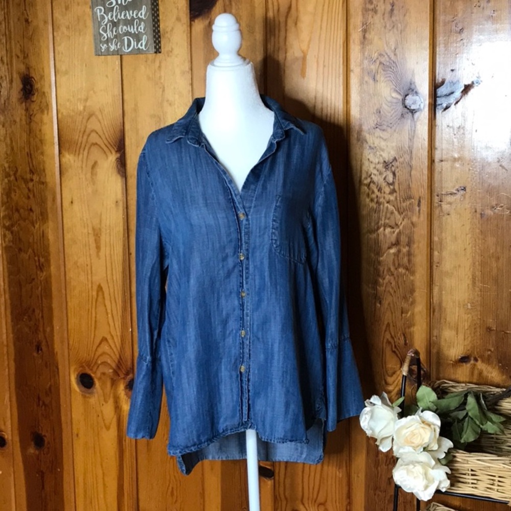 Cloth and stone chambray long sleeve button down